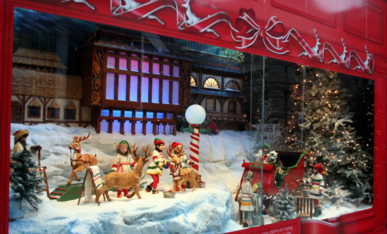 Holiday window displays: Tips for small businesses