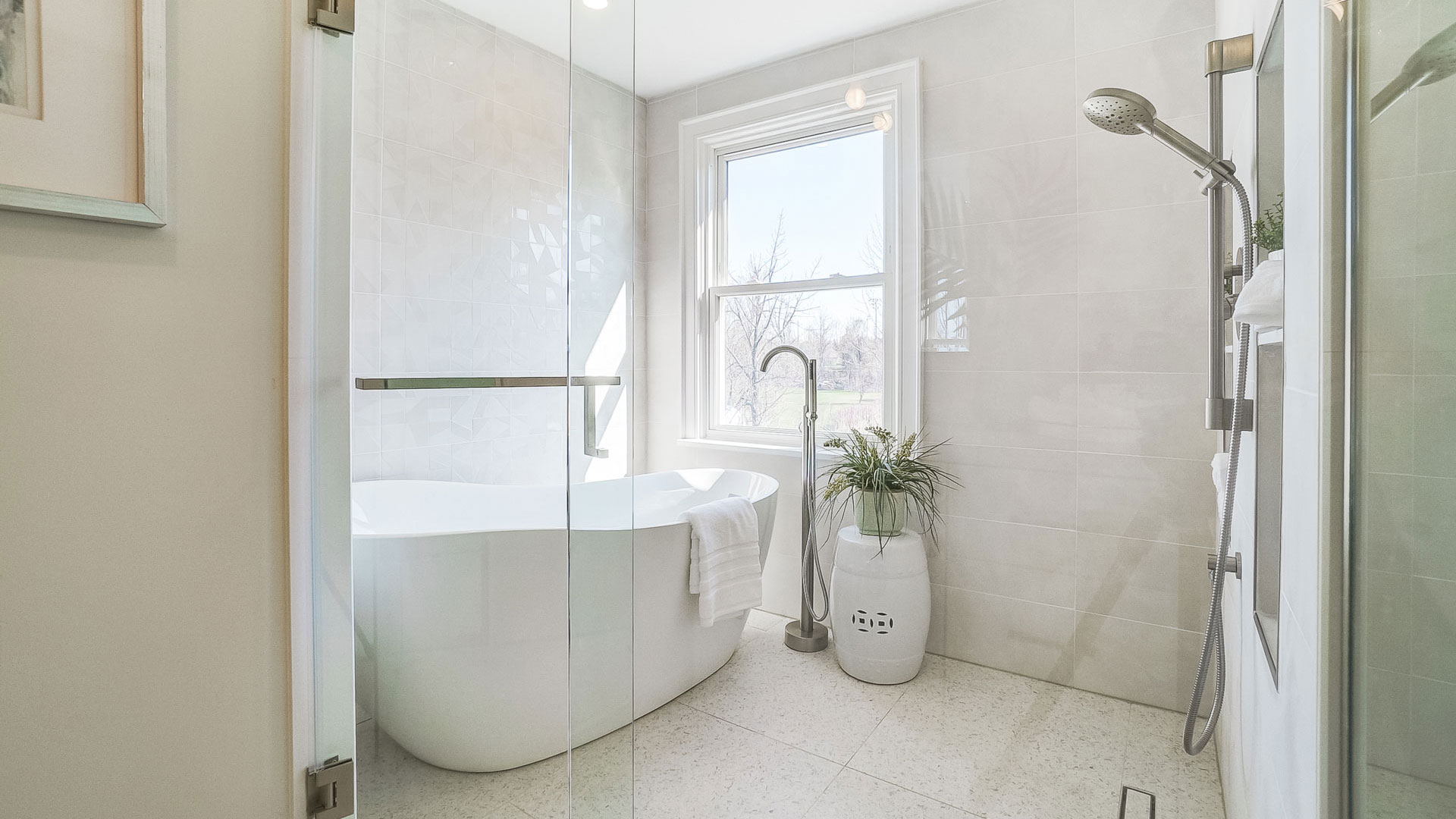 Guelph Line Residence Master Ensuite Wet Room