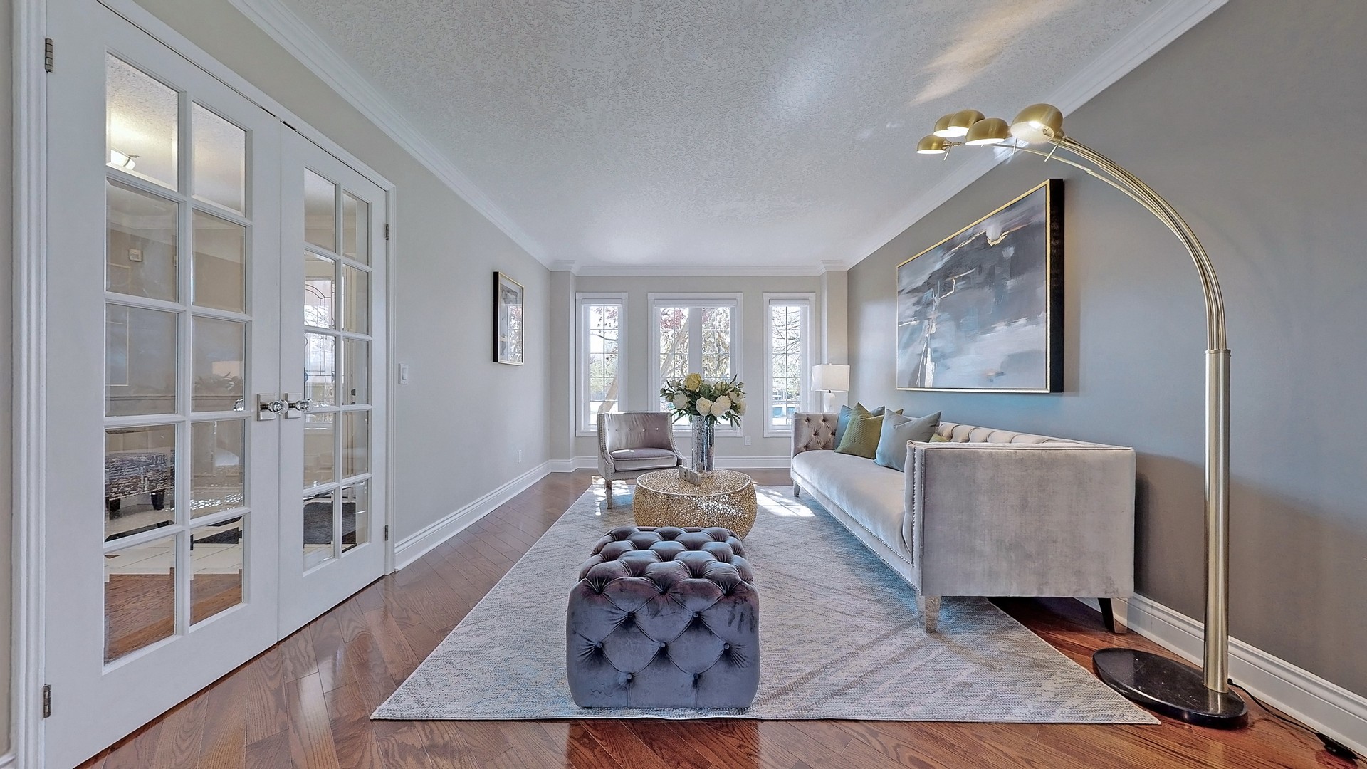 Unionville Living Room Before Renovation